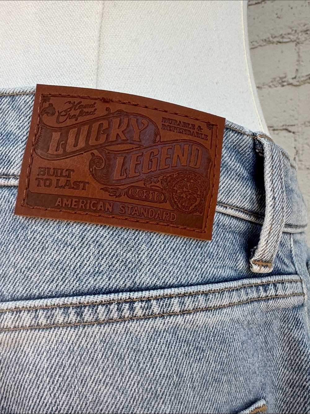 Lucky Legend Boyfriend Mid Rise Relaxed Straight Jeans Patchwork Size 26 - Picture 10 of 16